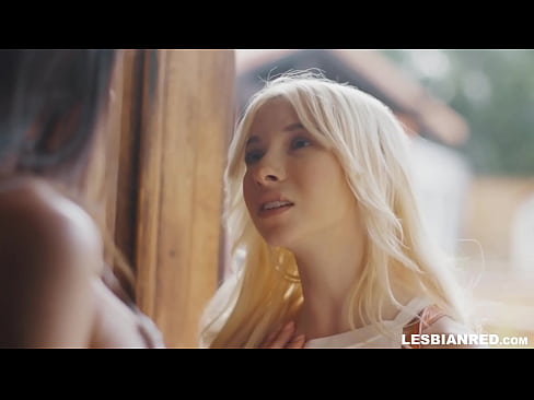 ❤️ Meisie kom 'n paar maande later by die huis en eet uiteindelik haar stiefma se poes ❤️❌ Tuisgemaakte pornografie by ons af.xxxpornolive.ru ❌❤